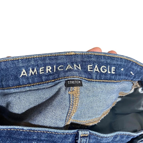American Eagle Stretch Mom Jean Size 10‎ SHORT - Picture 7 of 9